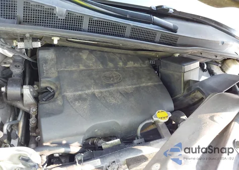 2015 Toyota Sienna L 7 Passenger z USA, uszkodzony, nr VIN 5TDZK3DC4FS650415